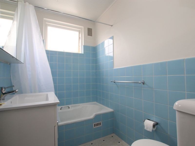 8/10 Fourth Avenue, Campsie NSW 2194