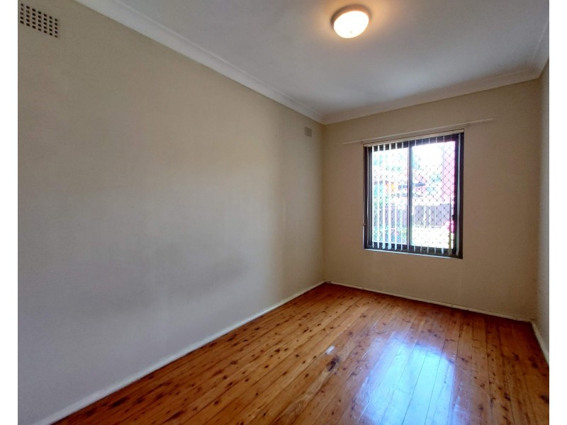 2/4 Cobden Street, Belmore NSW 2192