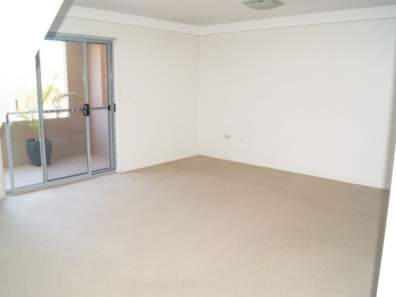 11/50-54 Third Avenue, Campsie NSW 2194