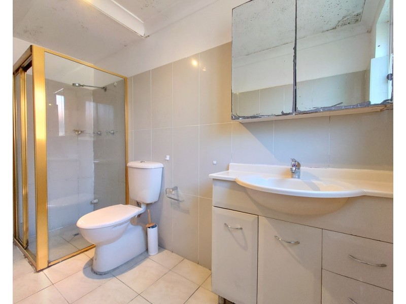 2/6 Park Street, Campsie NSW 2194