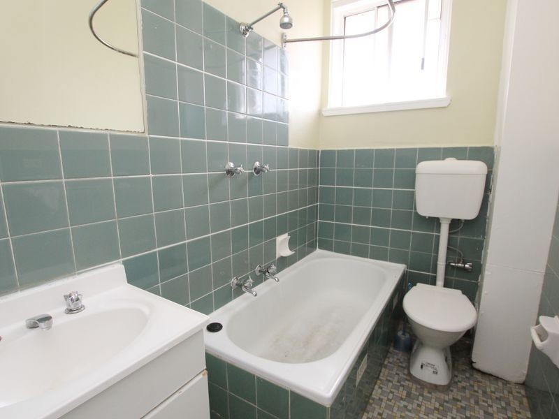 8/6 Beaumont Street, Campsie NSW 2194