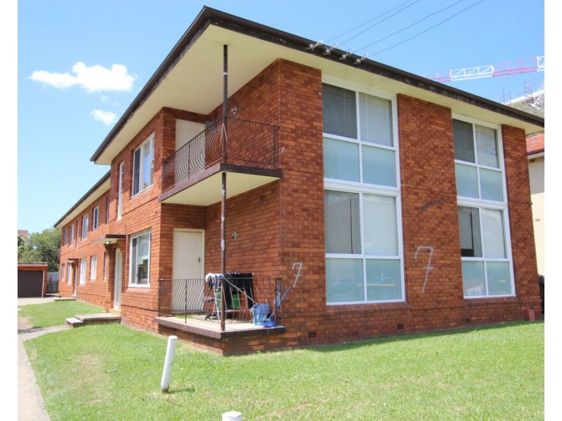 2/7 Fifth Avenue, Campsie NSW 2194