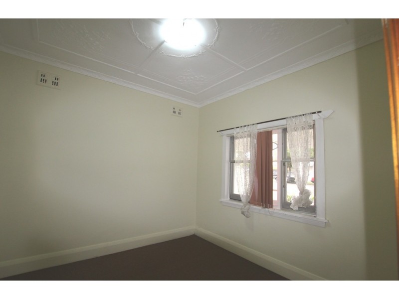 13 Lindsay Street, Campsie NSW 2194