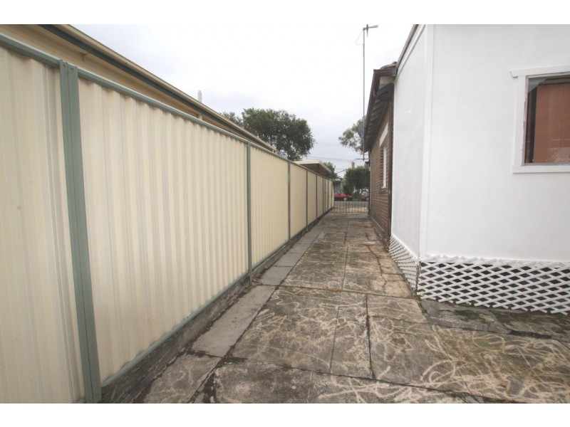 13 Lindsay Street, Campsie NSW 2194