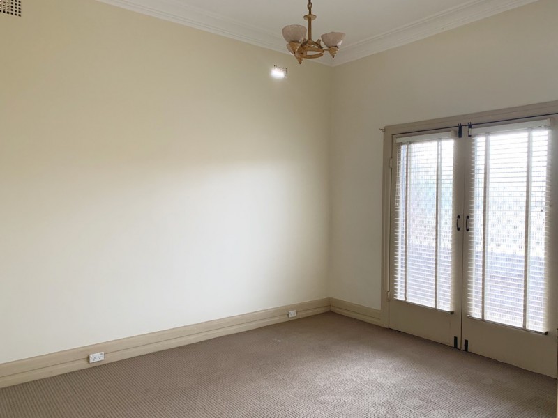 17 Robertson Street, Campsie NSW 2194