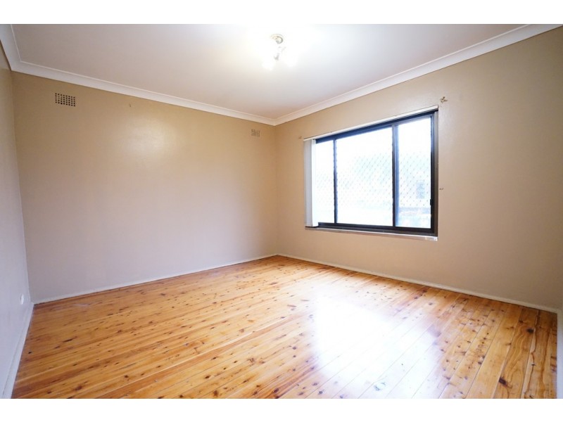 1/4 Cobden Street, Belmore NSW 2192