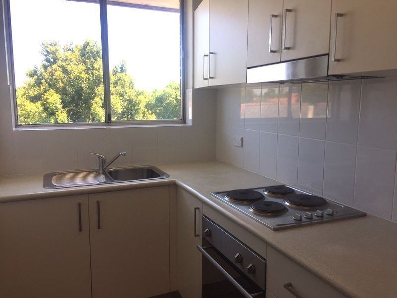 6/41 Fletcher Street, Campsie NSW 2194