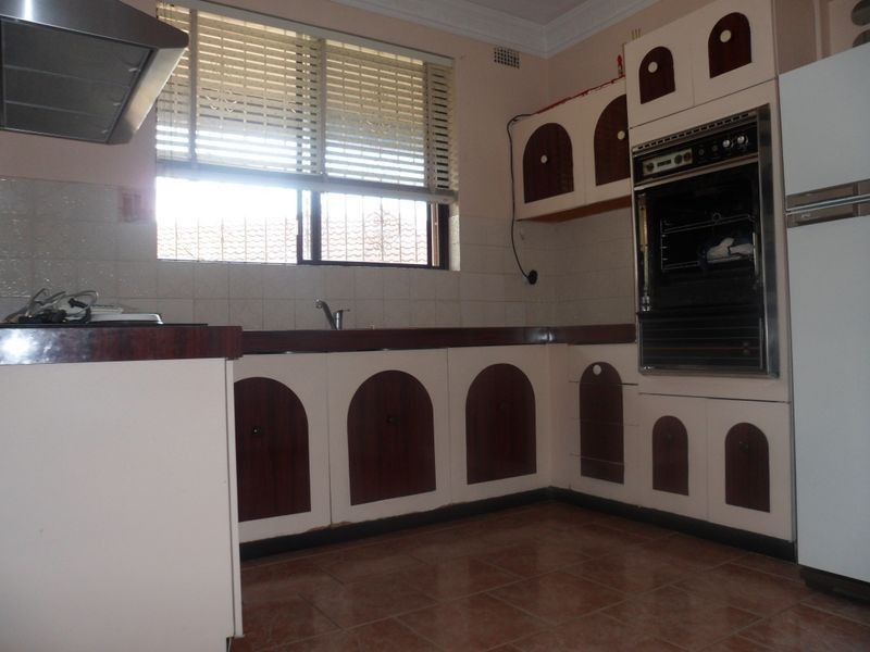 4/10 First Avenue, Campsie NSW 2194