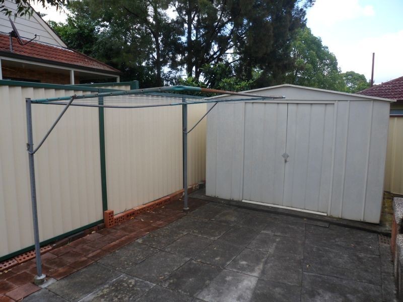 4/10 First Avenue, Campsie NSW 2194