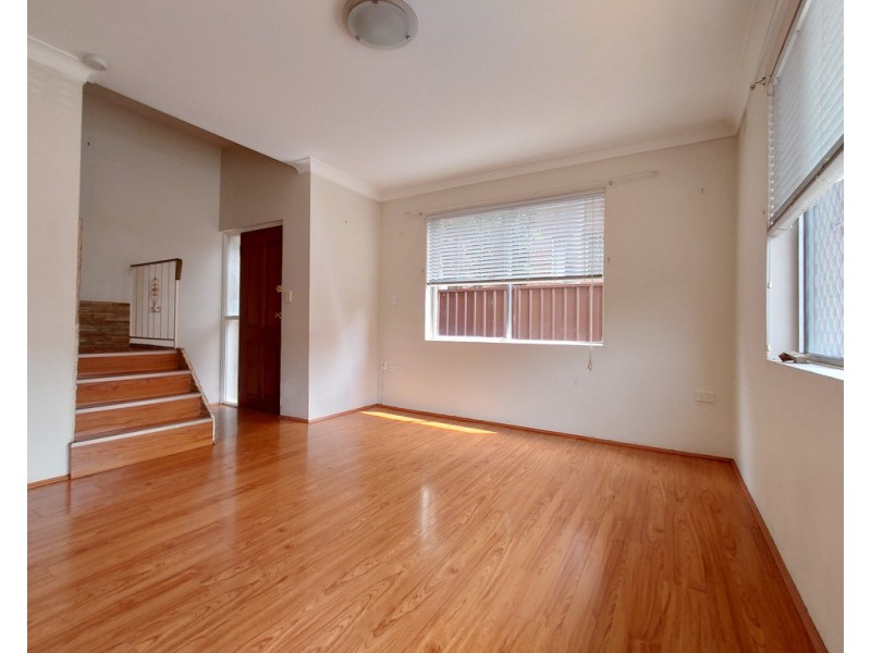 5/10 North Parade, Campsie NSW 2194