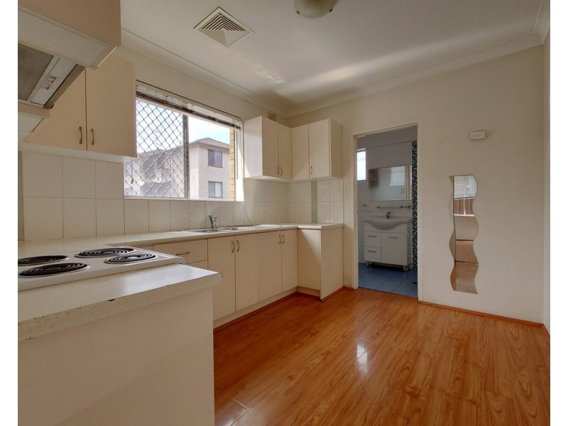 5/10 North Parade, Campsie NSW 2194