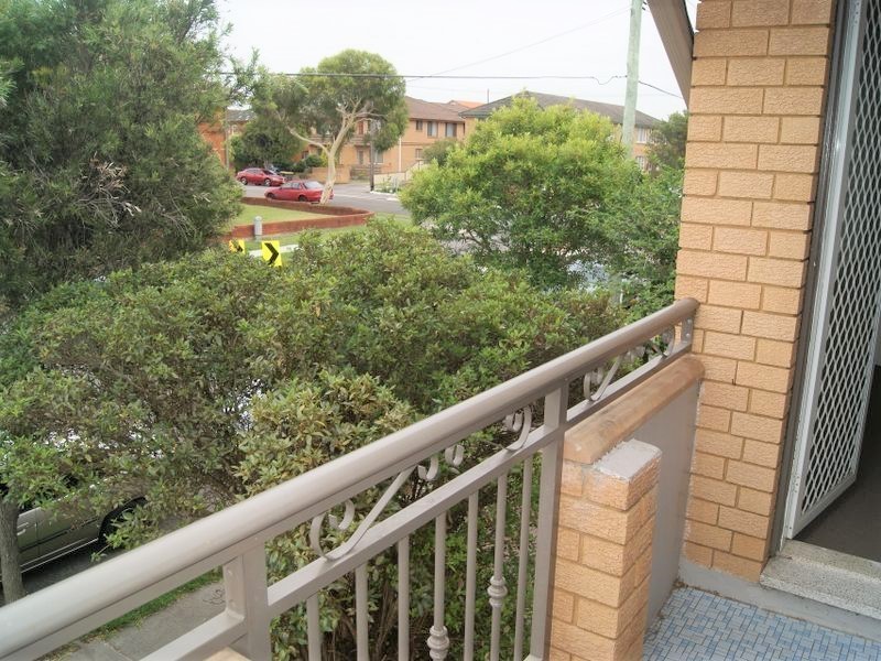 6/24 Mckern Street, Campsie NSW 2194