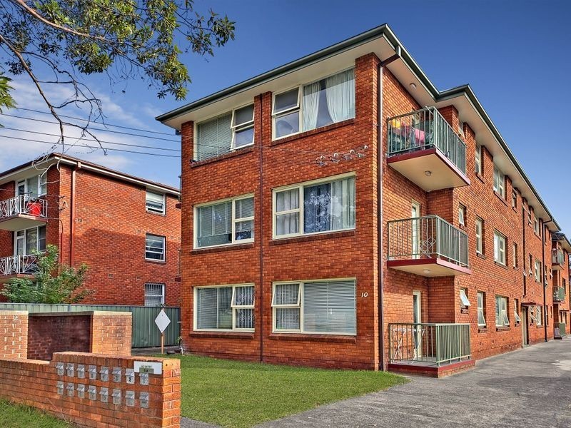 9/10 Fourth Avenue, Campsie NSW 2194