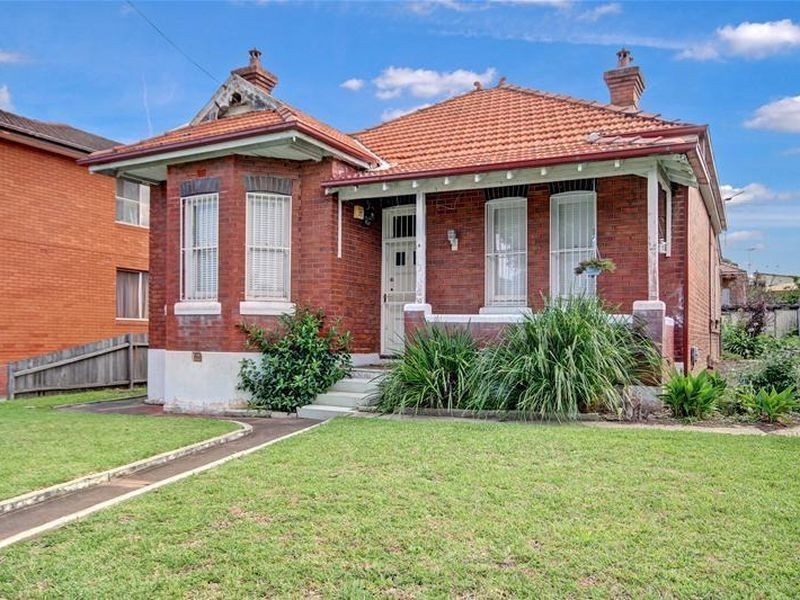 5 Park Street, Campsie NSW 2194