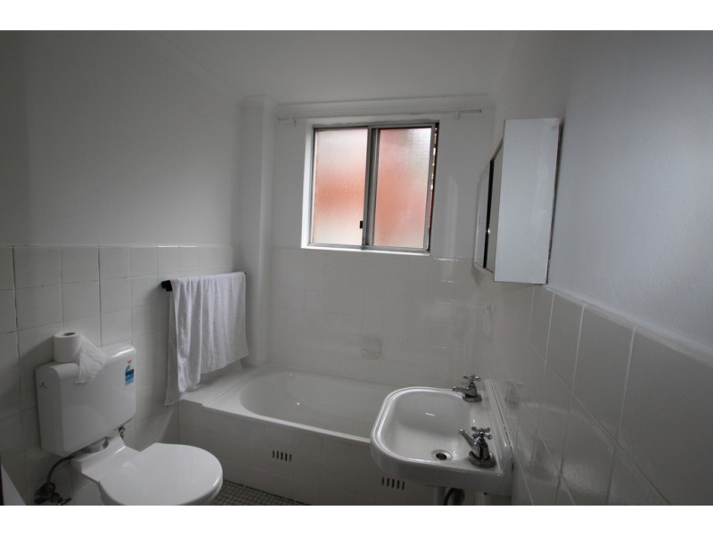 2/117 Victoria Road, Punchbowl NSW 2196