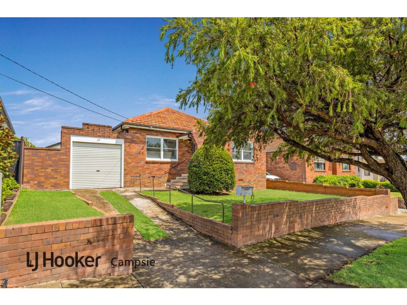 39 Proctor Ave, Kingsgrove NSW 2208