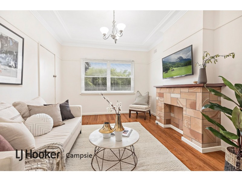 39 Proctor Ave, Kingsgrove NSW 2208