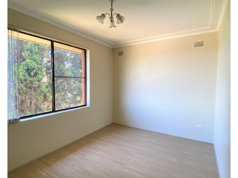 4/54 McKern Street, Campsie NSW 2194