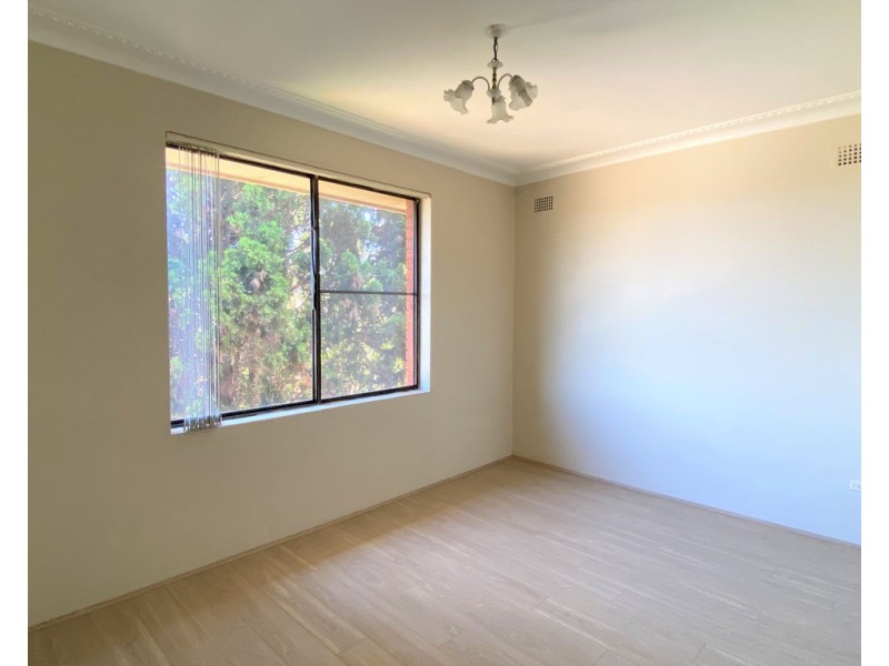 4/54 McKern Street, Campsie NSW 2194