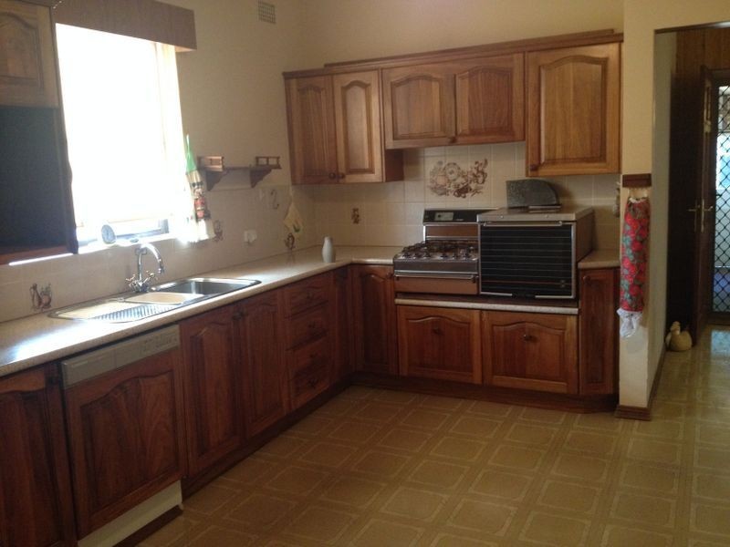 58 Fifth Ave, Campsie NSW 2194