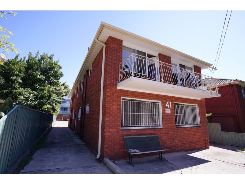 3/41 Loch Street, Campsie NSW 2194