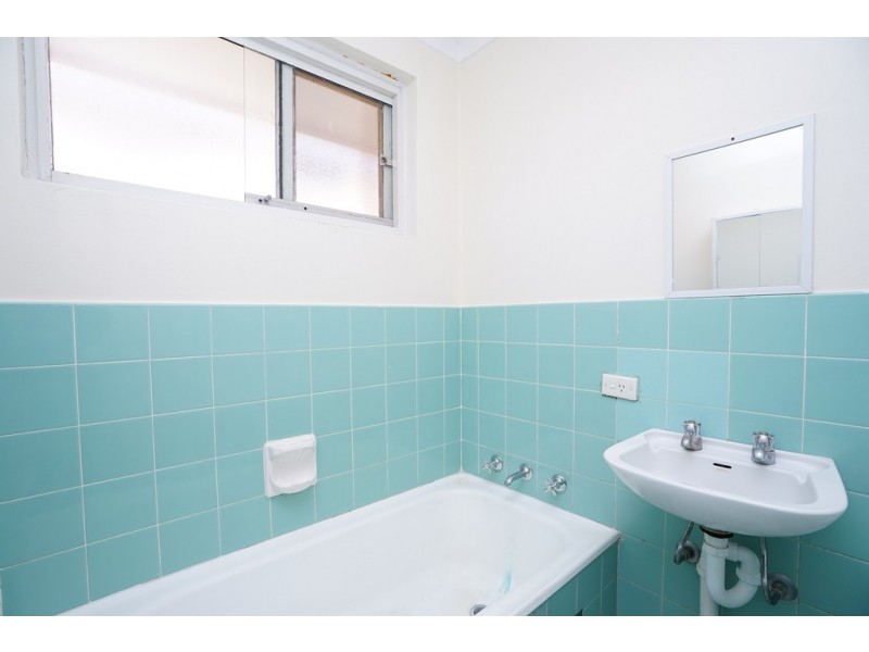 3/41 Loch Street, Campsie NSW 2194