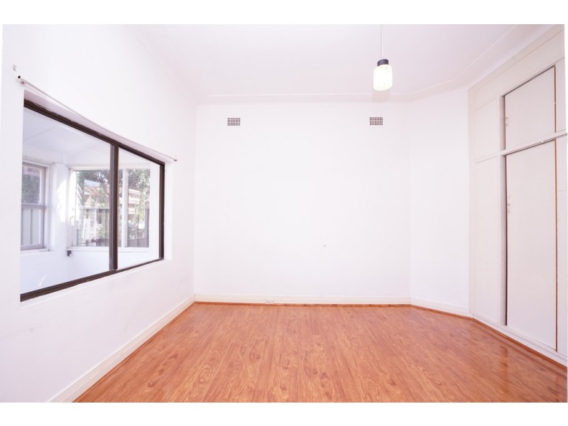 6 Dryden Street, Campsie NSW 2194