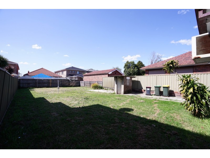 6 Dryden Street, Campsie NSW 2194