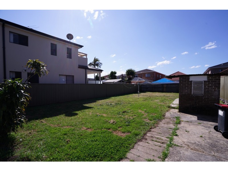 6 Dryden Street, Campsie NSW 2194