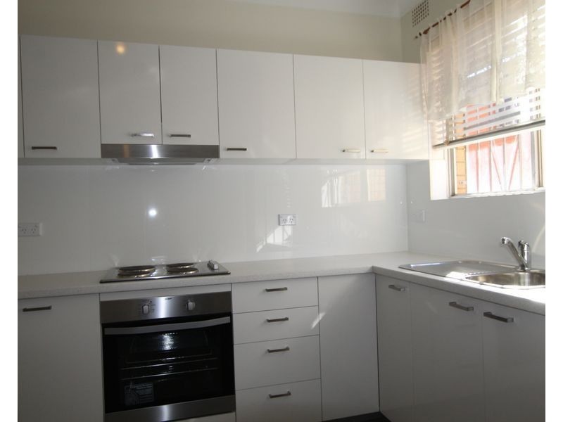 2/24 McKern Street, Campsie NSW 2194