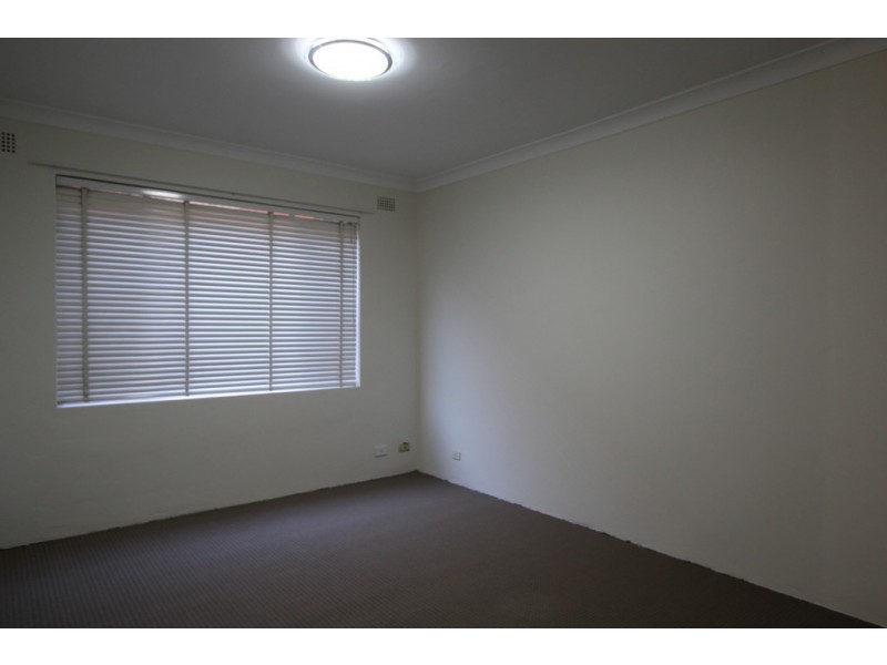 2/28 Park Street, Campsie NSW 2194