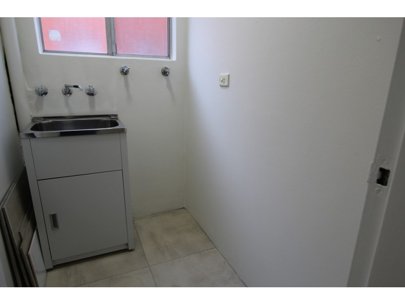 2/28 Park Street, Campsie NSW 2194