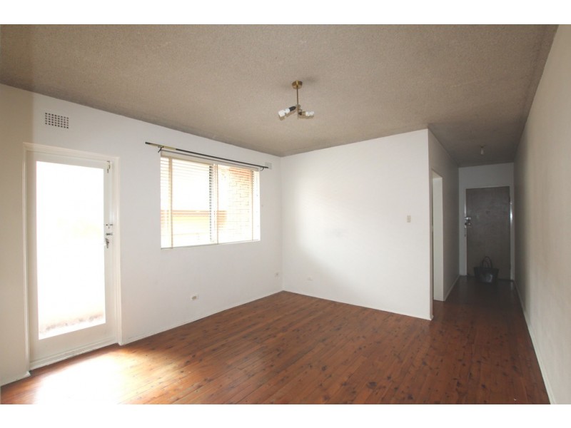 1/31 Fletcher Street, Campsie NSW 2194