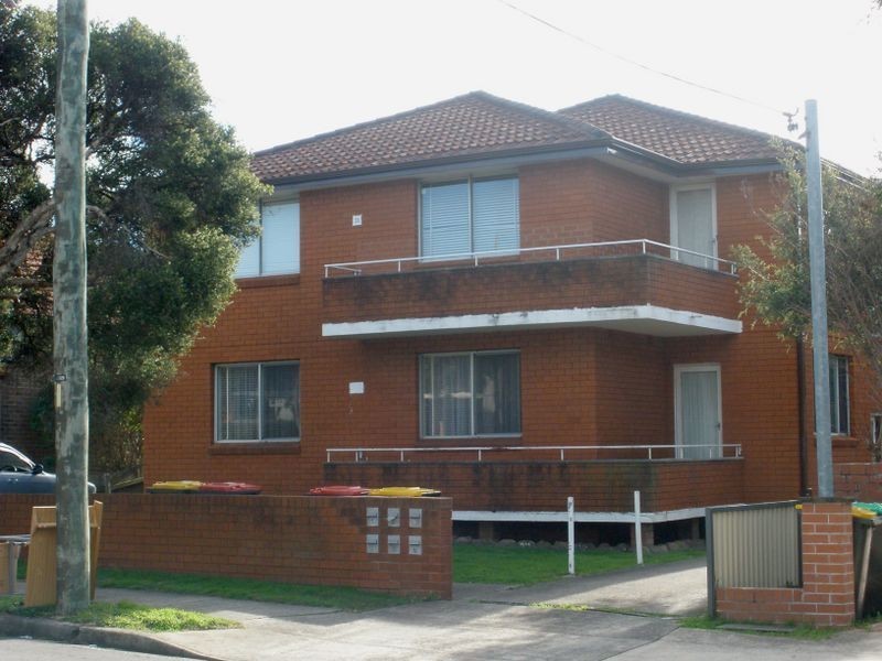 1/31 Fletcher Street, Campsie NSW 2194