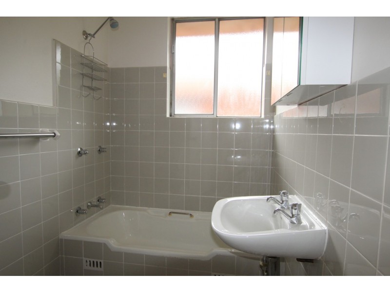 3/20 Gould Street, Campsie NSW 2194