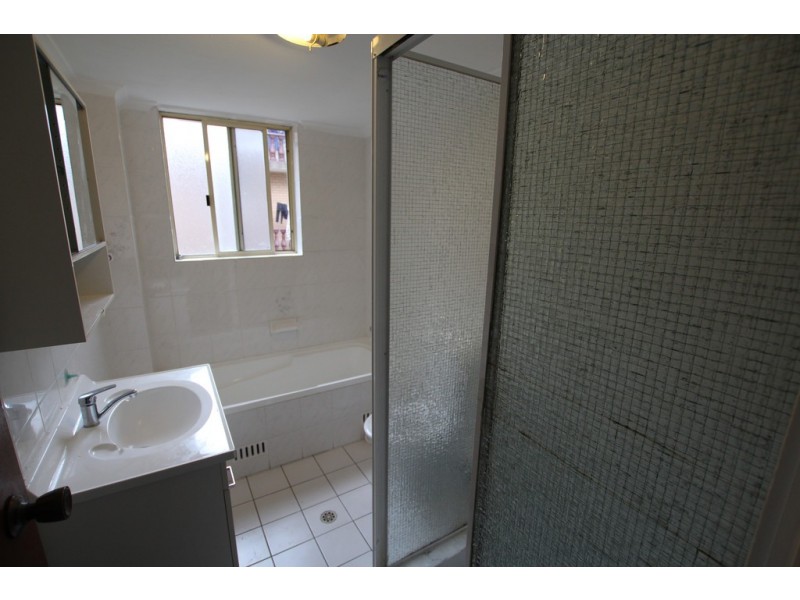 1/59-61 Fifth Ave, Campsie NSW 2194