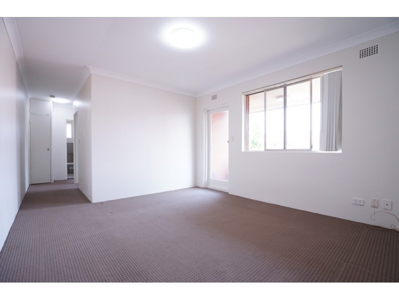 4/4 Oswald Street, Campsie NSW 2194