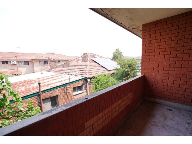 4/4 Oswald Street, Campsie NSW 2194