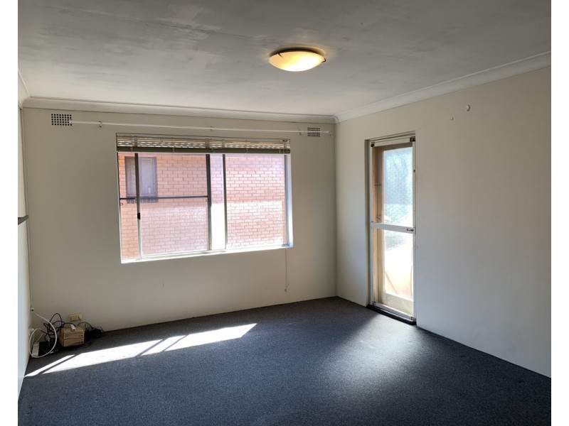 4/98 Clissold Parade, Campsie NSW 2194