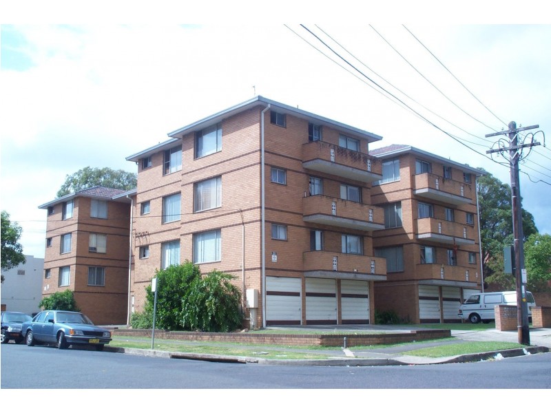 18/2-4 London Street, Campsie NSW 2194