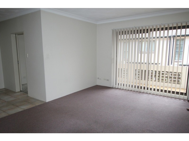 1/27 Dryden St, Campsie NSW 2194