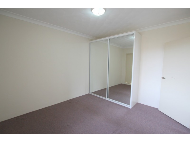 1/27 Dryden St, Campsie NSW 2194