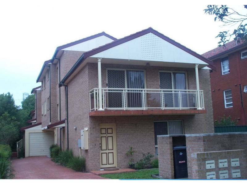 3/7 Seventh Ave, Campsie NSW 2194