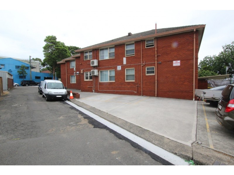 2/1 Lymerston Street, Tempe NSW 2044