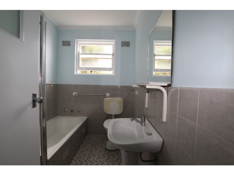 2/1 Lymerston Street, Tempe NSW 2044