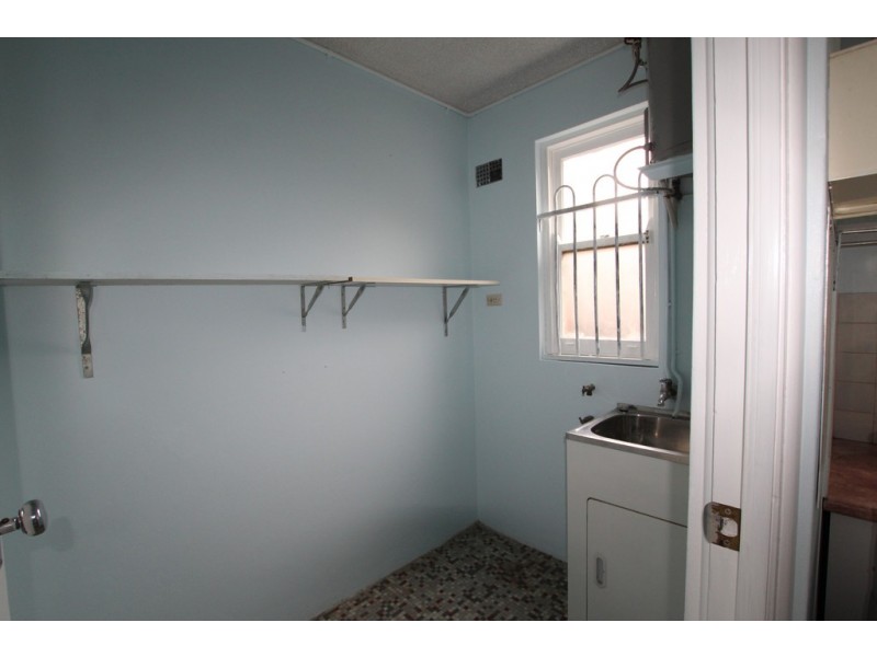 2/1 Lymerston Street, Tempe NSW 2044