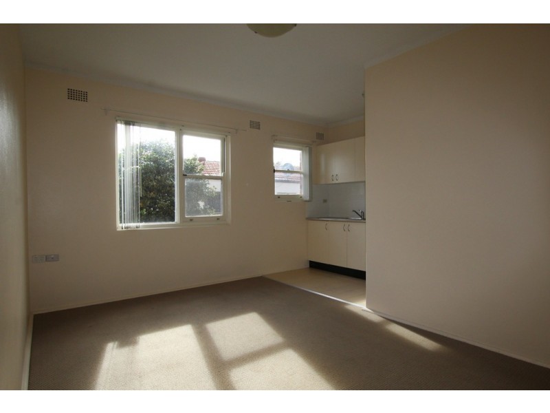 4/11 Ferguson Avenue, Wiley Park NSW 2195