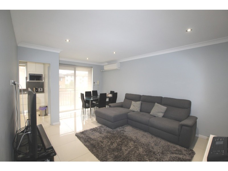 23/7 Myers Street, Roselands NSW 2196