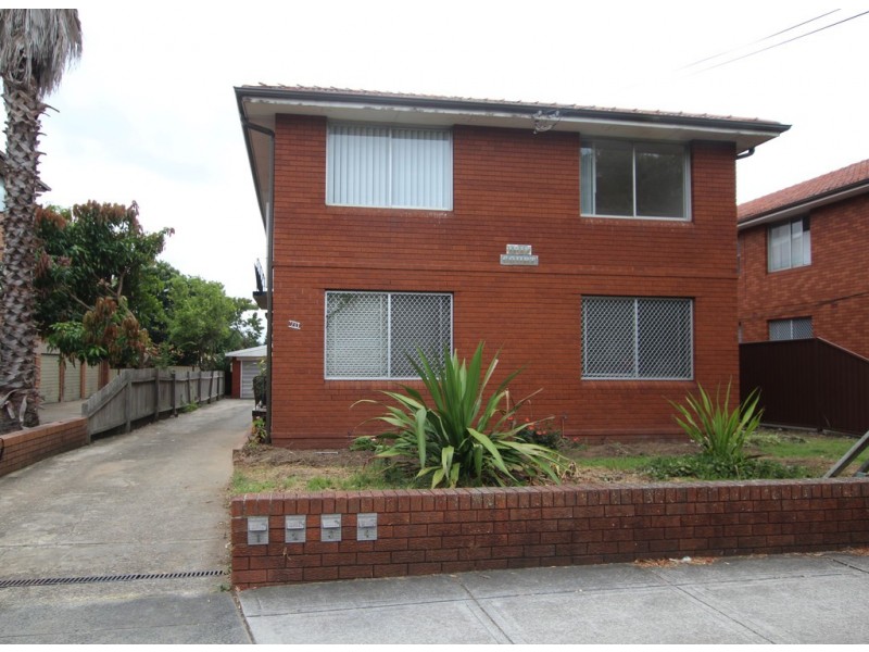 1/20 Gould Street, Campsie NSW 2194