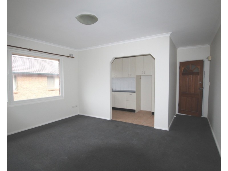 8/5 Seventh Avenue, Campsie NSW 2194